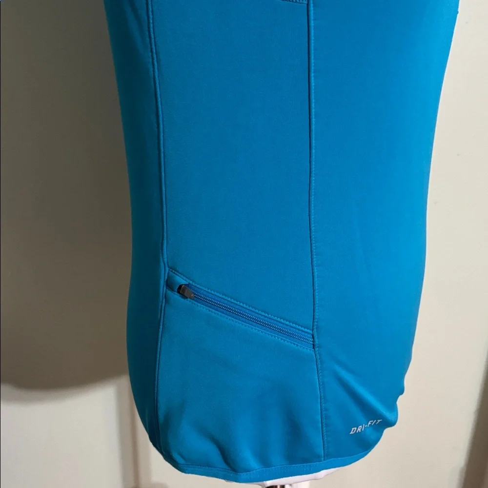 teal nike